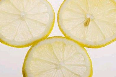 全方位美白防曬的6類美食(組圖)