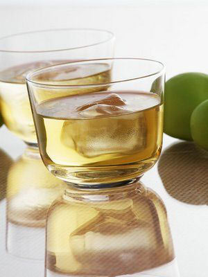 夏季解暑需留意 暢飲啤酒“五不宜”