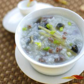 讓女人永葆青春的八款粥品