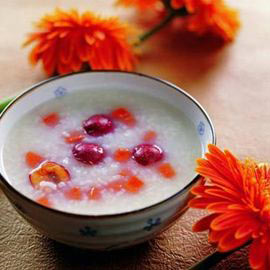 讓女人永葆青春的八款粥品