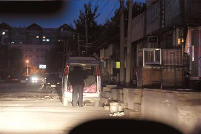 黑窩點低價買死豬批發上市 多部門聯手查抄(圖)