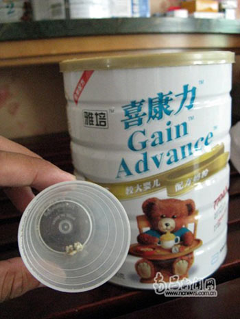 雅培品牌觀察之七：奶粉有小蟲也有蒼蠅蚊香片