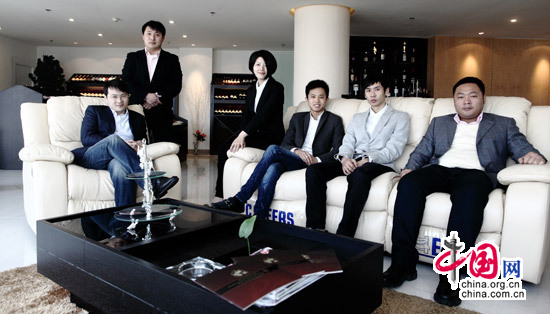 紅酒商鄒易霏 紅酒商鄒易霏