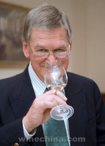 葡萄酒作家休·約翰遜