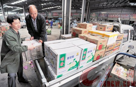 小長假市民一口氣吃了150噸水果