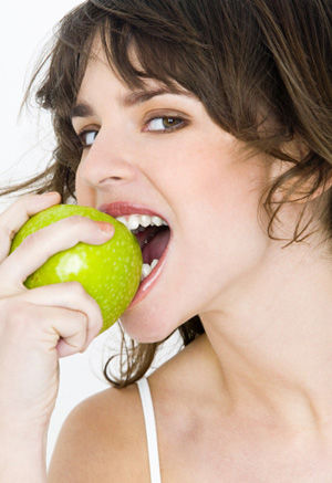 4.蘋果塑造迷人微笑