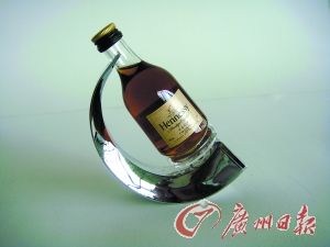 酒版小巧玲瓏。