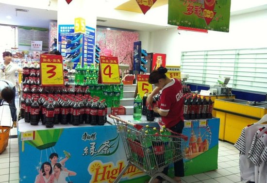 宜昌市民追求養生之道 碳酸飲料白菜價無人問津