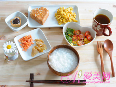  山楂活血化瘀祛痛經 8種食療法輕松擺脫痛經 