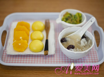  山楂活血化瘀祛痛經 8種食療法輕松擺脫痛經 