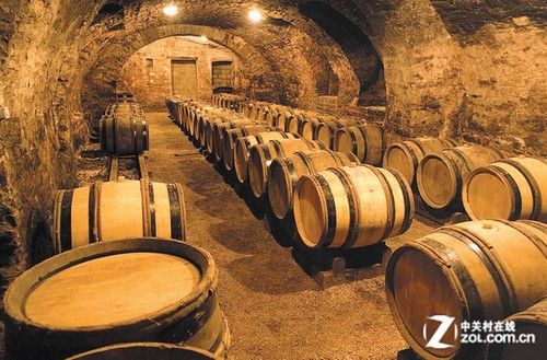 酌一杯AOC紅酒滋味 品一味AOC高貴情懷