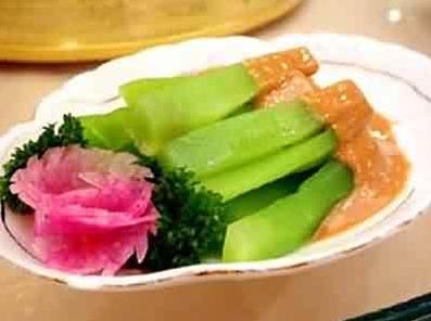 女性養(yǎng)生：不變“黃臉婆”常吃9種食物 