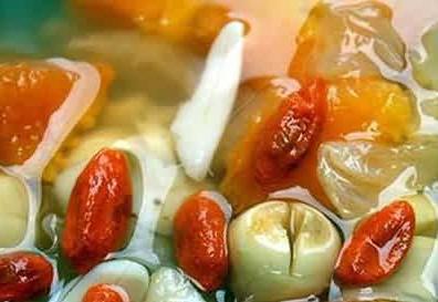 女性養(yǎng)生：不變“黃臉婆”常吃9種食物 