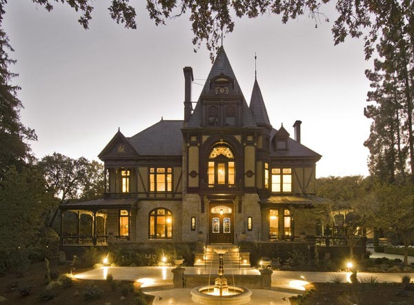 貝靈哲酒莊(Beringer Vineyards)