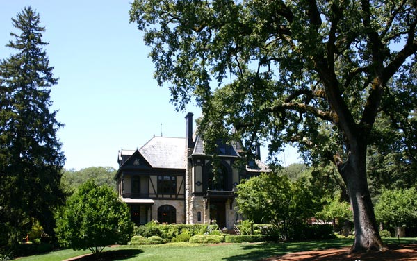 貝靈哲酒莊(Beringer Vineyards)