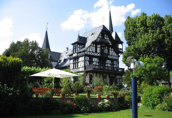 羅伯特威爾酒莊(Weingut Robert Weil)