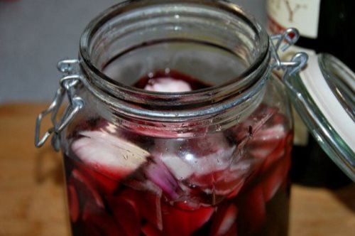 葡萄酒泡洋蔥可降血壓