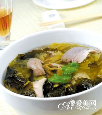  老是頭發(fā)掉? 8個食療方 讓你遠離脫發(fā)困擾 