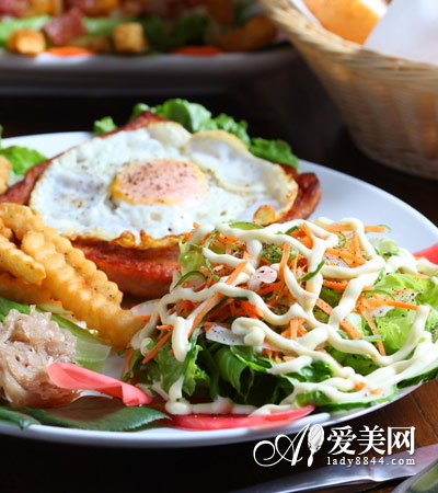  老是頭發(fā)掉? 8個食療方 讓你遠離脫發(fā)困擾 