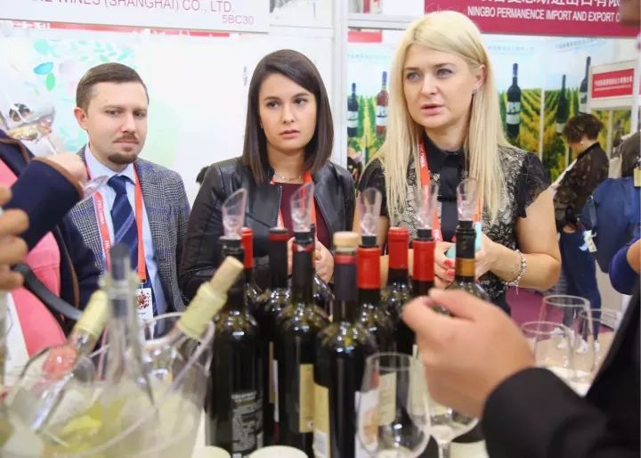 說明:http://image2.135editor.com/cache/remote/aHR0cHM6Ly9tbWJpei5xcGljLmNuL21tYml6X2pwZy9jTGN3bG11VnBVOG50cGJncTdEVDBWMWt1b3FYS0UxaWJRMUNSb1lxcXNJaWMwYUI3cGhBbHBGOEJQTTJpYzlGQlNPckY5M0VBaWI5V044NTFoSzlFTnFrZmcvNjQwP3d4X2ZtdD1qcGVn