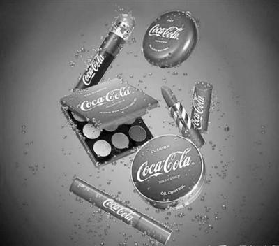 可口可樂唇膏月銷千余筆 飲料品牌不約而同愛上美妝