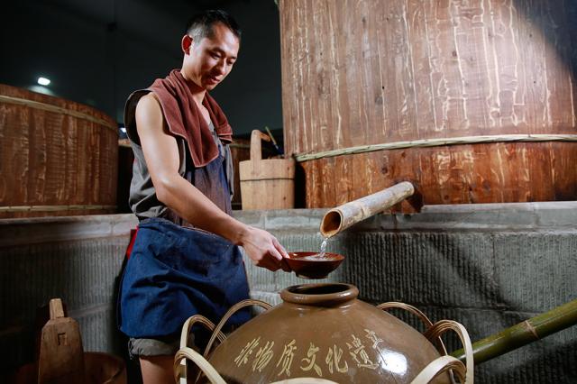 1528082946695565.jpg 03.jpg