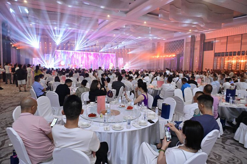 遇見醉美新品發布會暨醉美APP上線啟動儀式現場。